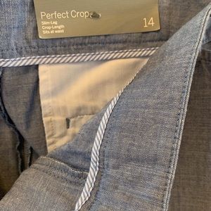 Perfect crop slim leg pant